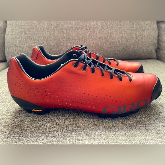 Giro VR90 MTB Shoes - Picture 1 of 4